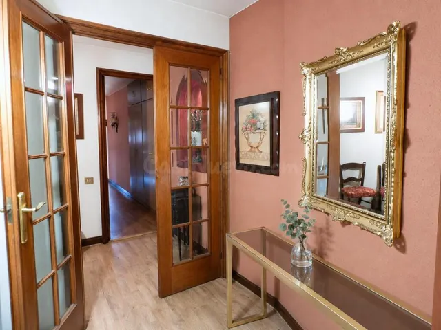 Exclusivo piso con vistas a Montserrat en pleno centro de Manresa — 5