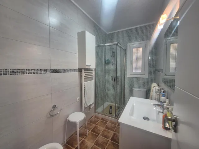 AMPLIO CHALET INDEPENDIENTE SOBRE PARCELA DE 860M2 CON VISTAS AL PARQUE - ZONA LOS BALCONES, TORREVIEJA — 9