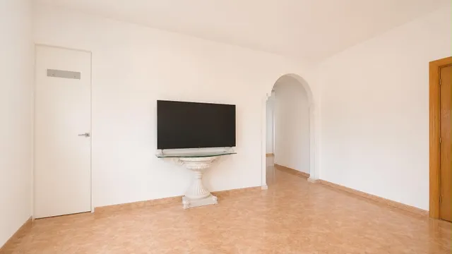 OPORTUNIDAD CERCANO AL CASCO URBANO — 14