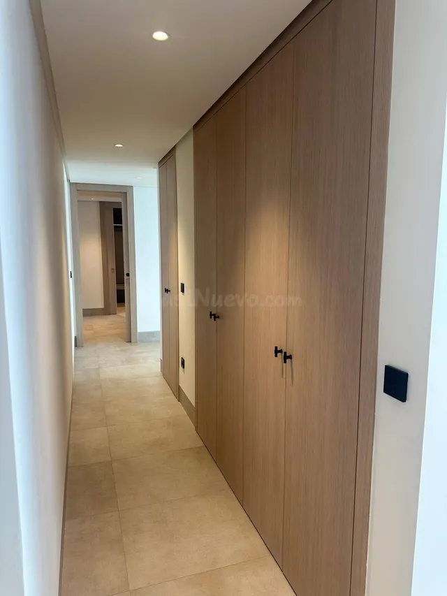 Exclusivo Apartamento de Lujo de 4 Dormitorios en Málaga Towers Vision | Vistas Infinitas al Mar Mediterráneo, Primera Linea de Playa — 27