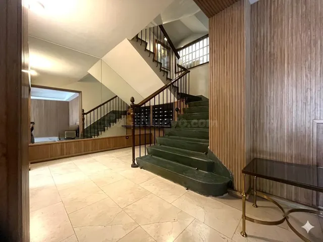 Exclusivo piso exterior de 352m2 con garaje y trastero en Ch