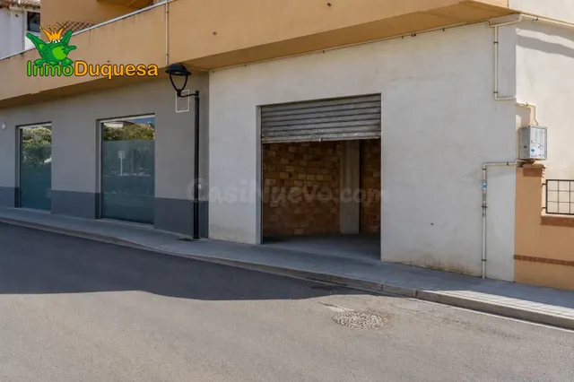 Local comercial DIÁFANO en pleno centro de Ogijares. - foto 2