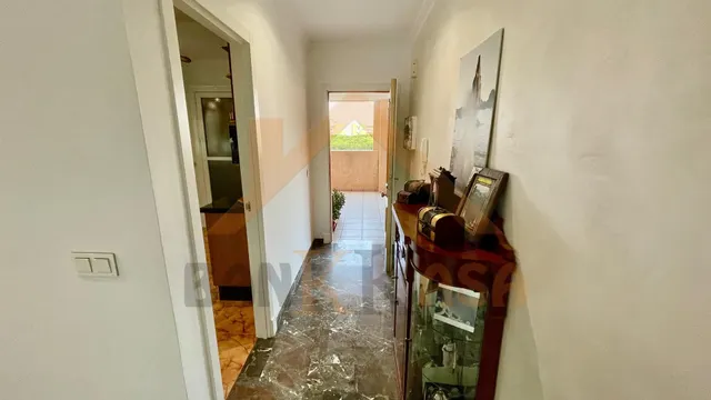 AMPLIO PISO DE 3 DORMITORIOS — 4