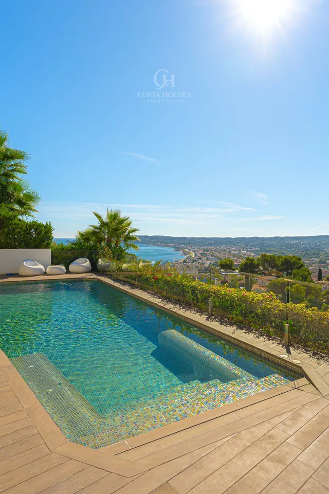 Villa lumar · panoramica sobre la bahia y el montgo en la corona javea — 41