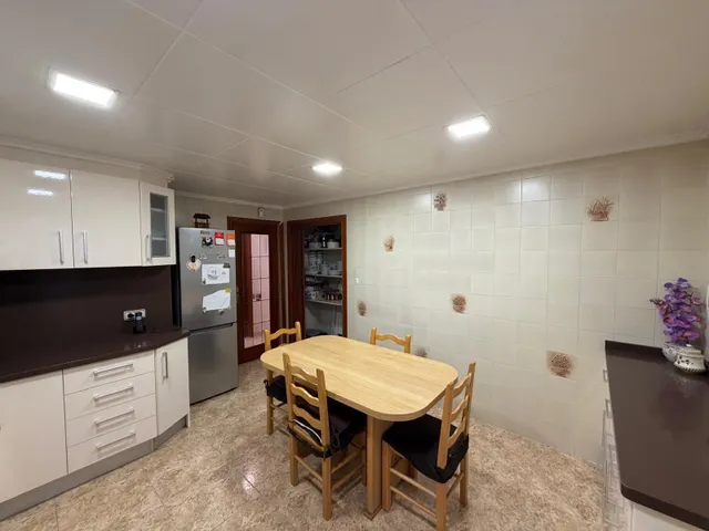 Amplio y Luminoso Piso en zona  d ela Avenida de la Horchata de  alboraya con Garaje — 18