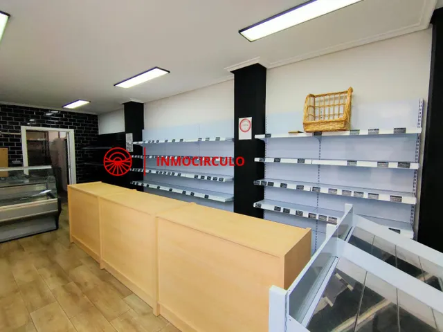Oportunidad, Tienda de alimentación nueva. — 18