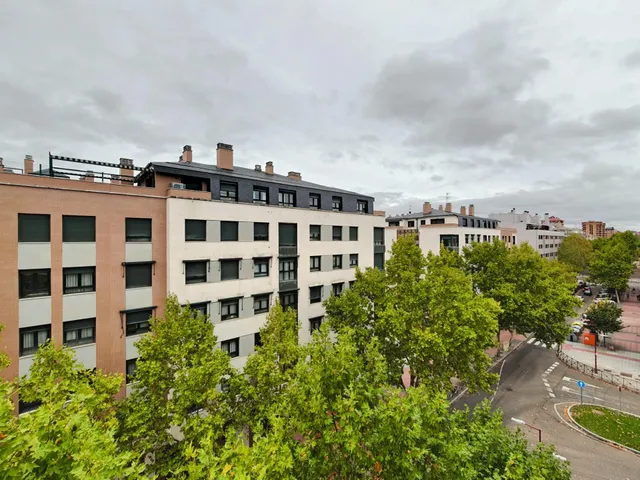 Vivienda exterior de un dormitorio, lista para entrar a vivir y ubicada en la zona más demandada de Villa del Prado. — 22