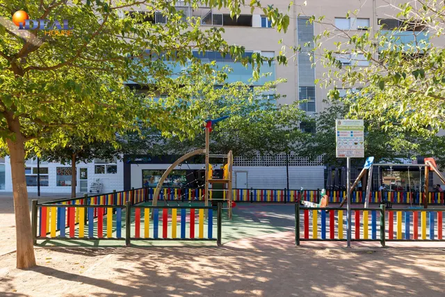 Local comercial en el Campus de la Salud — 14