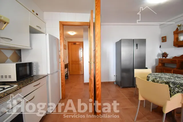 ¡SEGUNDA LÍNEA DE PLAYA! AMPLIO Y EXTERIOR CON GARAJE, ASCENSOR Y GRAN TERRAZA — 40