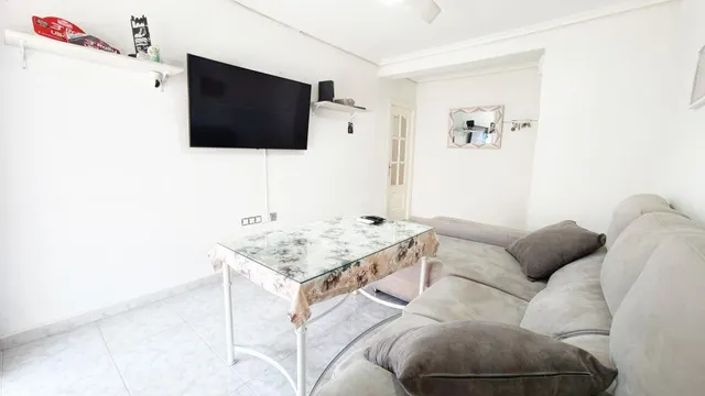 ¡¡ PISO CON TERRAZA EN LA ZONA DE SAGUNTO, TOTALMENTE EXTERI - foto 3