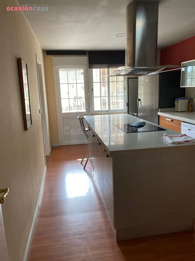 Casa con terreno 4 habitaciones 220m² en venta - Majaneque - foto 3
