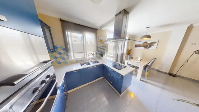 Amplio piso de 3 dormitorios y dos baños en Arguineguín listo para entrar a vivir — 5