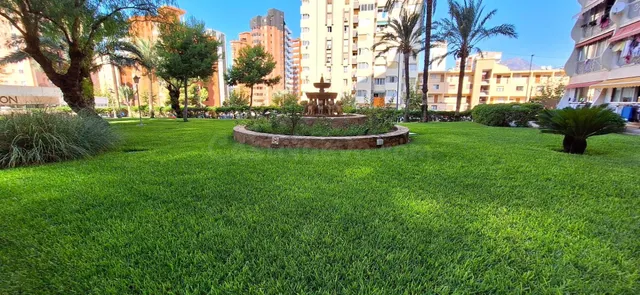 Apartamento reformado con piscina y parking comunitario — 27