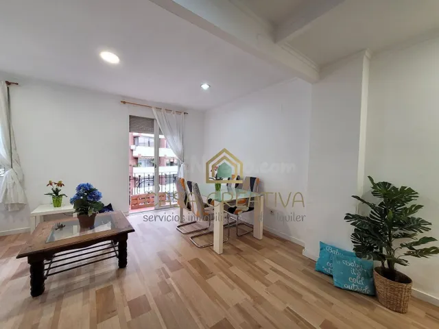 VENDO PISO CON ASCENSOR JUNTO PASEO PECHINA - foto 5