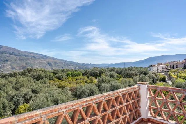 PRECIOSAS CASITAS RURALES EN EL VALLE DE LECRÍN — 28