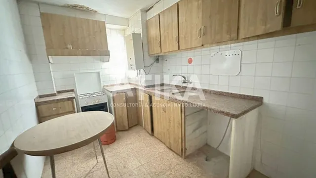 PISO EN ZONA SAN JOSÉ TOTALMENTE PARA REFORMAR CON TERRAZA -