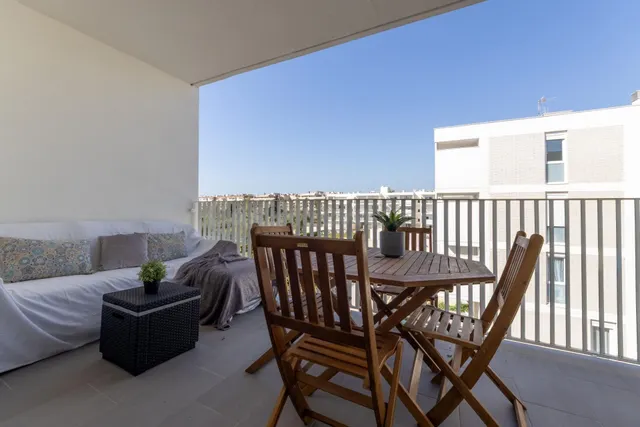 Piso Seminuevo en el corazón de Salou, con trastero y piscin - foto 5