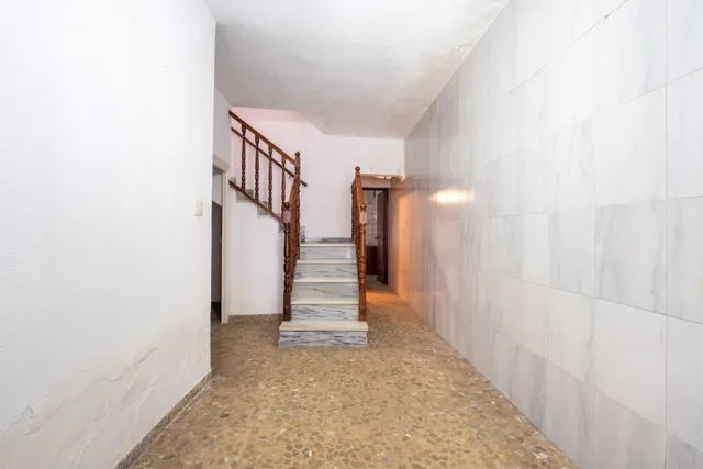 Casa con encanto, cochera y terraza privada en calle Acosta — 18