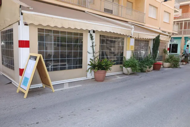 EXELENTE OPORTUNIDAD - RESTAURANTE EN TORREVIEJA — 42