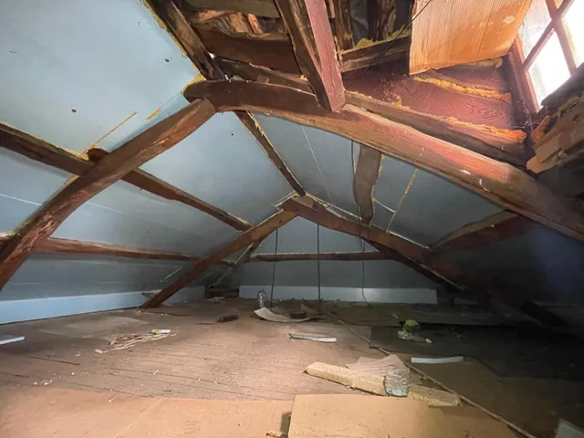 SE VENDE CASA EN CORULLÓN — 41