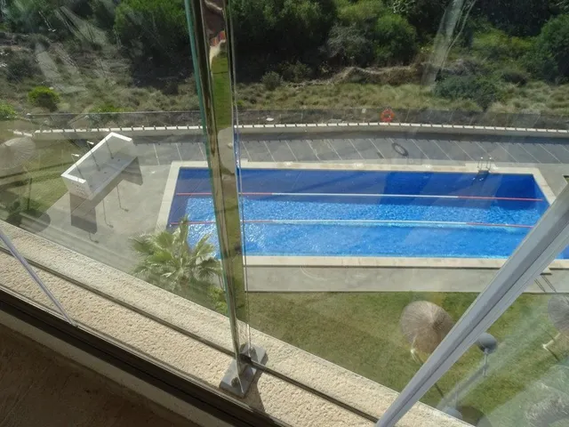 LUJOSO ÁTICO CON ESPECTACULAR TERRAZA Y SOLARIUM — 42