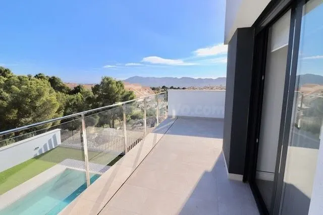 Chalet independiente exclusivo - foto 5