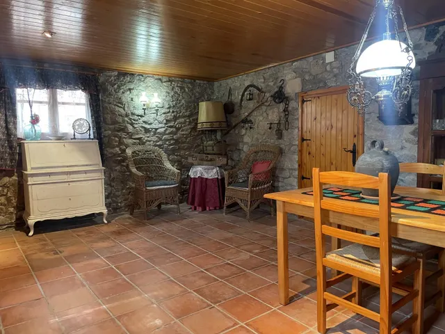 MASIA DE 4 habitaciones EN FONOLLOSA — 34