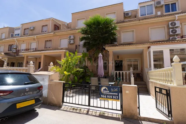 Casa 3 habitaciones 85m² en venta - La Zenia