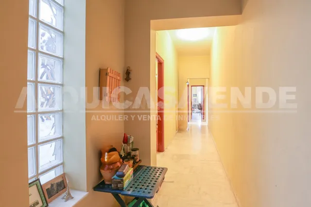 Excelente vivienda en una situción inmejorable. Centro de Se - foto 3