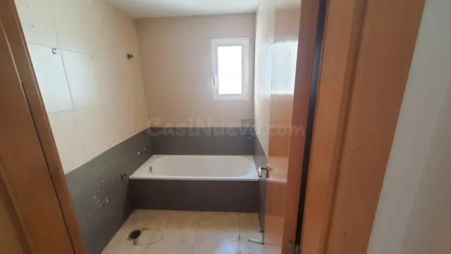 ATICO CENTRICO CON AMPLIA TERRAZA Y GARAJE - foto 4