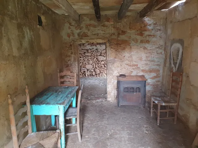 Casas antiguas semireformadas — 16