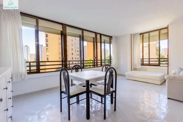 BENIDORM ,SITIO MUY TRANQUILO CON PISCINA Y PARKING IDEAL TU - foto 4