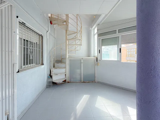Playa del Cura! Ático con gran potencial y 1 dormitorio + 2 adicionales en dos terrazas, solárium privado enorme con vistas panorámicas (550 metros playa del cura) — 16