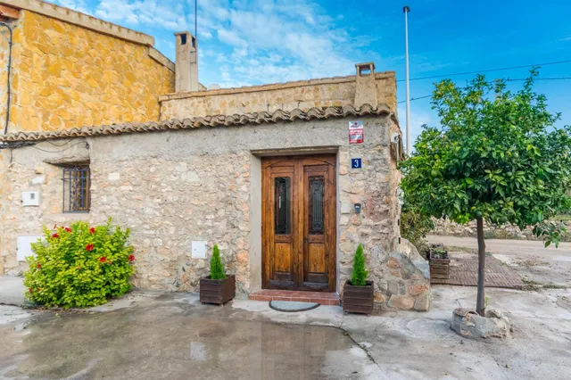 EXCLUSIVA REF 04339 Casa en pedanía de Lliria, núcleo de pob - foto 2