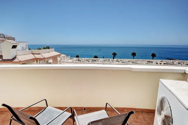 Piso con vistas Panoramicas al Mar y zona centrico al lado de la Playa — 20