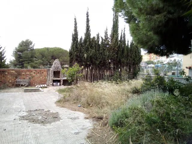 PARCELA  EDIFICABLE EN EL CENTRO DE SEGUR DE CALAFELL - TARRAGONA — 5