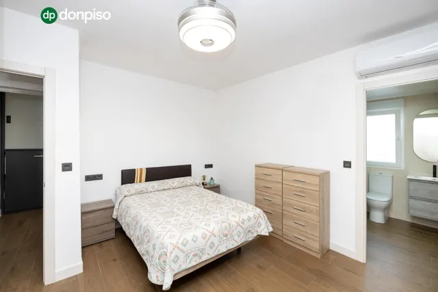 Chalet en parcela urbana de 833 metros. — 19