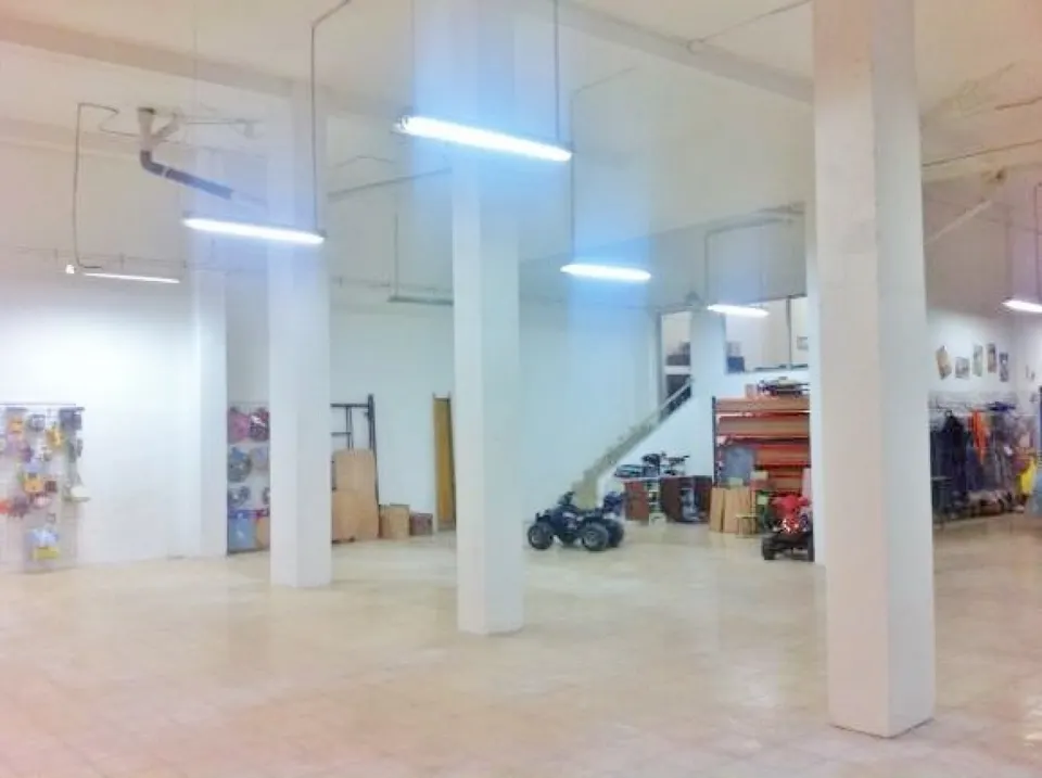 Local comercial gran dimensión, diáfano en Campoamor