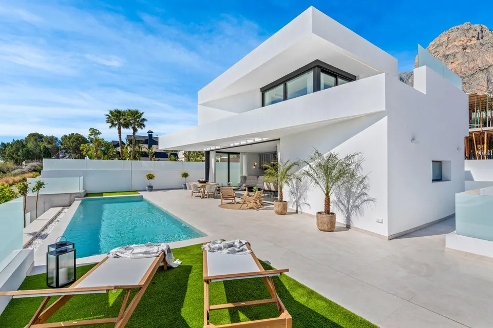 VILLAS DE OBRA NUEVA EN POLOP