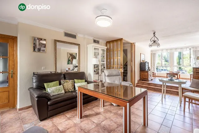 VIVIENDA con encanto en PALACIO DE DEPORTES — 3