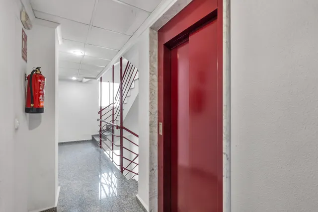 Piso céntrico y muy luminoso con garaje y un comodísimo trastero en tu misma planta — 25