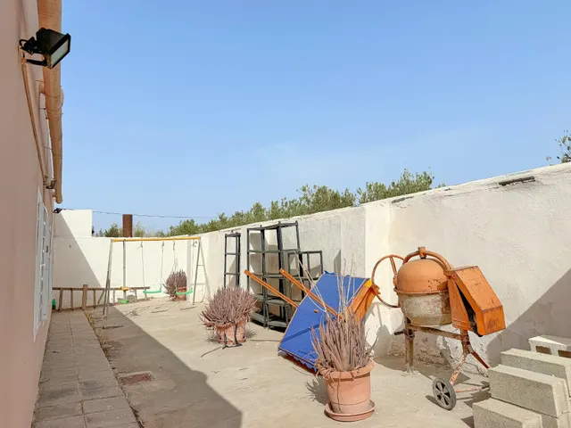 Cortijo con piscina — 14