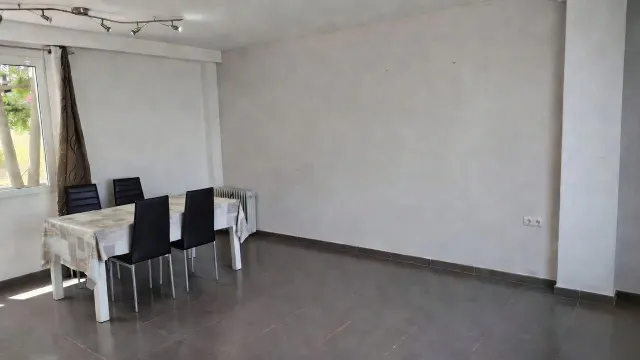 CHALET CON PARCELA Y VISTAS EN CUMBRES DE CALICANTO – ALQUILER TEMPORAL — 12