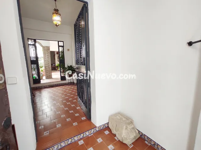 "Tu Hogar Soñado en Santa Marina: Encanto y Tradición en el  - foto 2