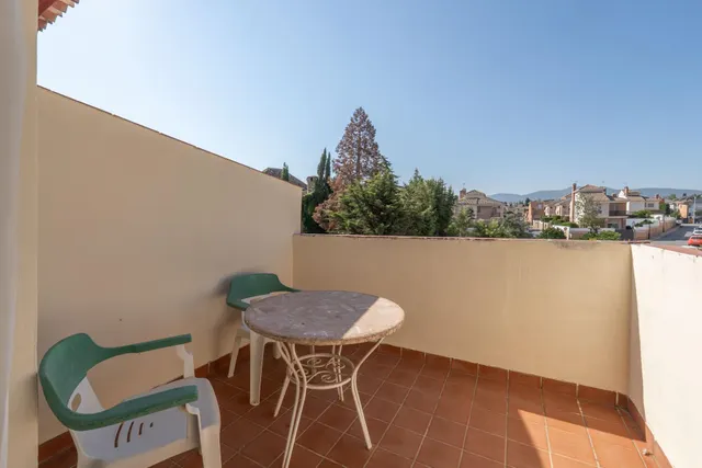 VIVIENDA UNIFAMILIAR ADOSADA EN OGIJARES — 25