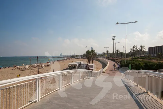 Piso en el Poblenou a 200 metros de la playa de Mar Bella - foto 3