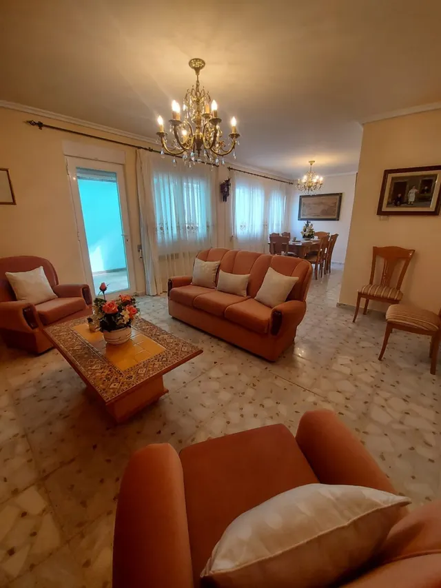 Casa en Toreno con Terreno: Amplia Propiedad de 3 habitaciones — 6