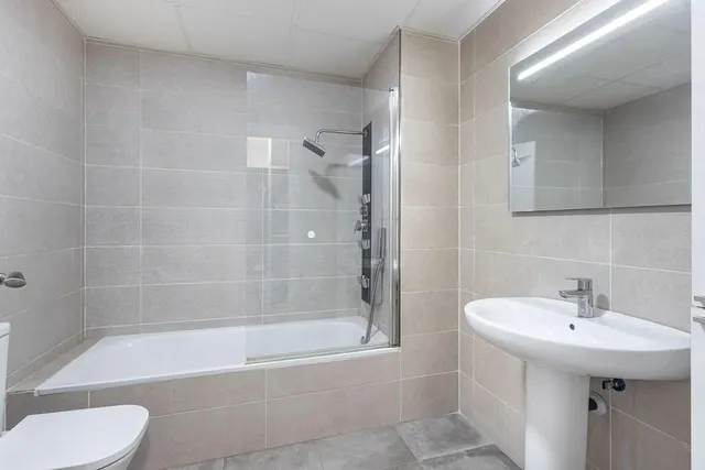 Vivienda de lujo en Urbanización SERRALLO HILLS. — 24
