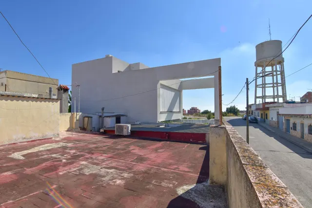 ¡Oportunidad única en Picassent! Casa en buen estado con gran potencial — 22