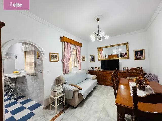 MAGNIFICA CASA EN EL CENTRO JEREZ — 9